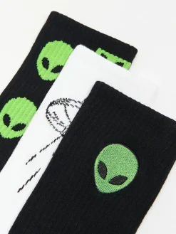 Cropp Skarpetki*3 pack długich skarpet alien
