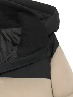 Cropp Kurtki, Płaszcze*Beżowa kurtka puffer z czarnym karczkiem