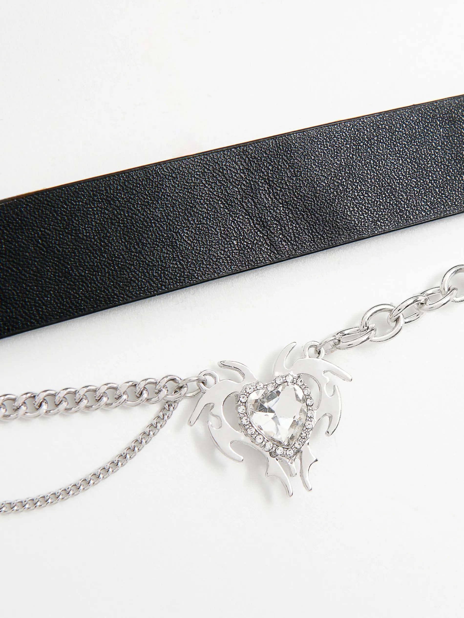Cropp Biżuteria*Choker z łańcuszkiem i serduszkiem