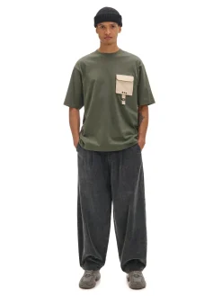 Cropp Koszulki*Ciemnozielona koszulka z kieszenią