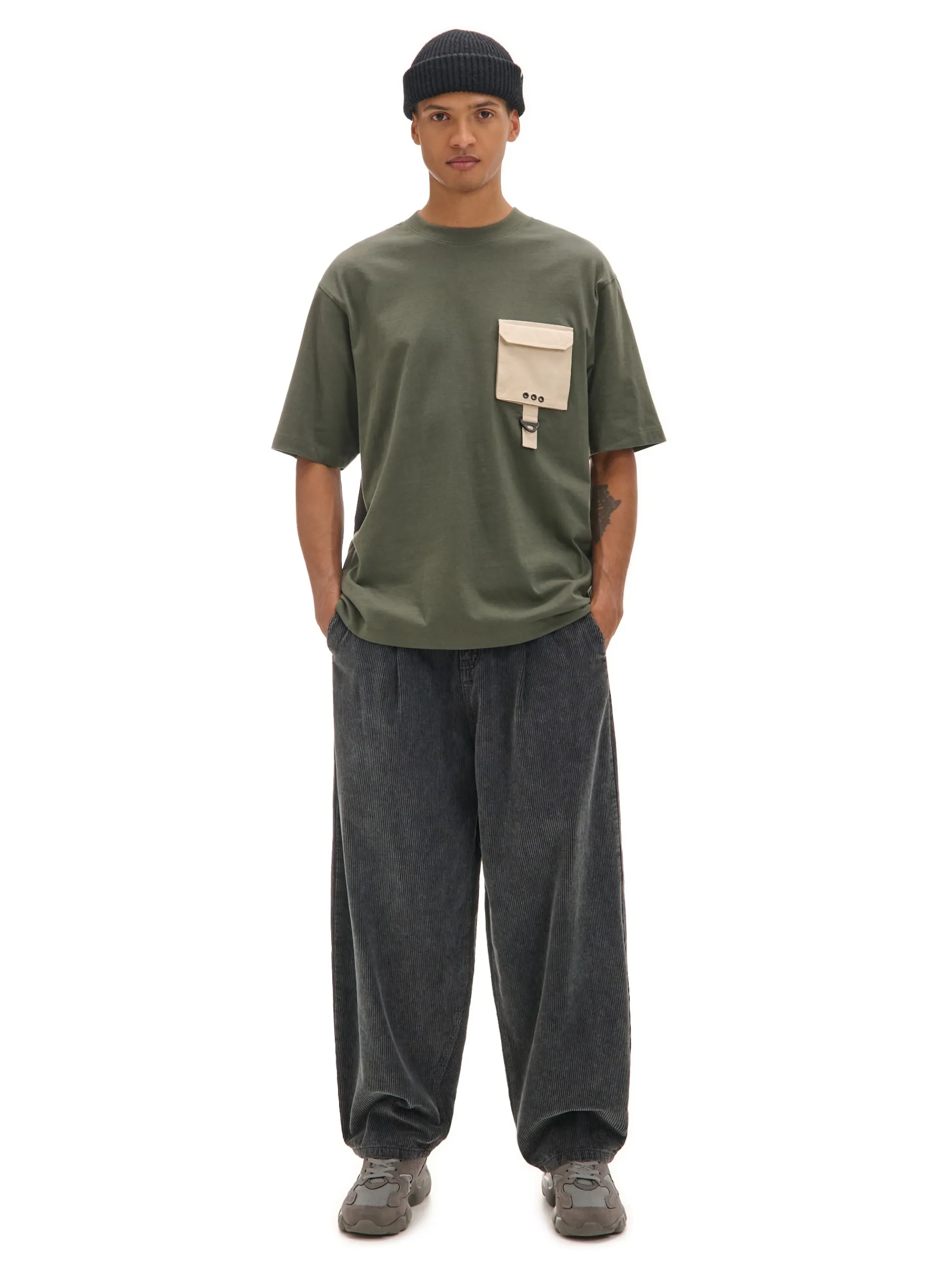 Cropp Koszulki*Ciemnozielona koszulka z kieszenią