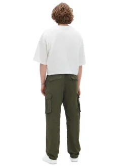 Cropp Spodnie*Ciemnozielone spodnie comfort z paskiem