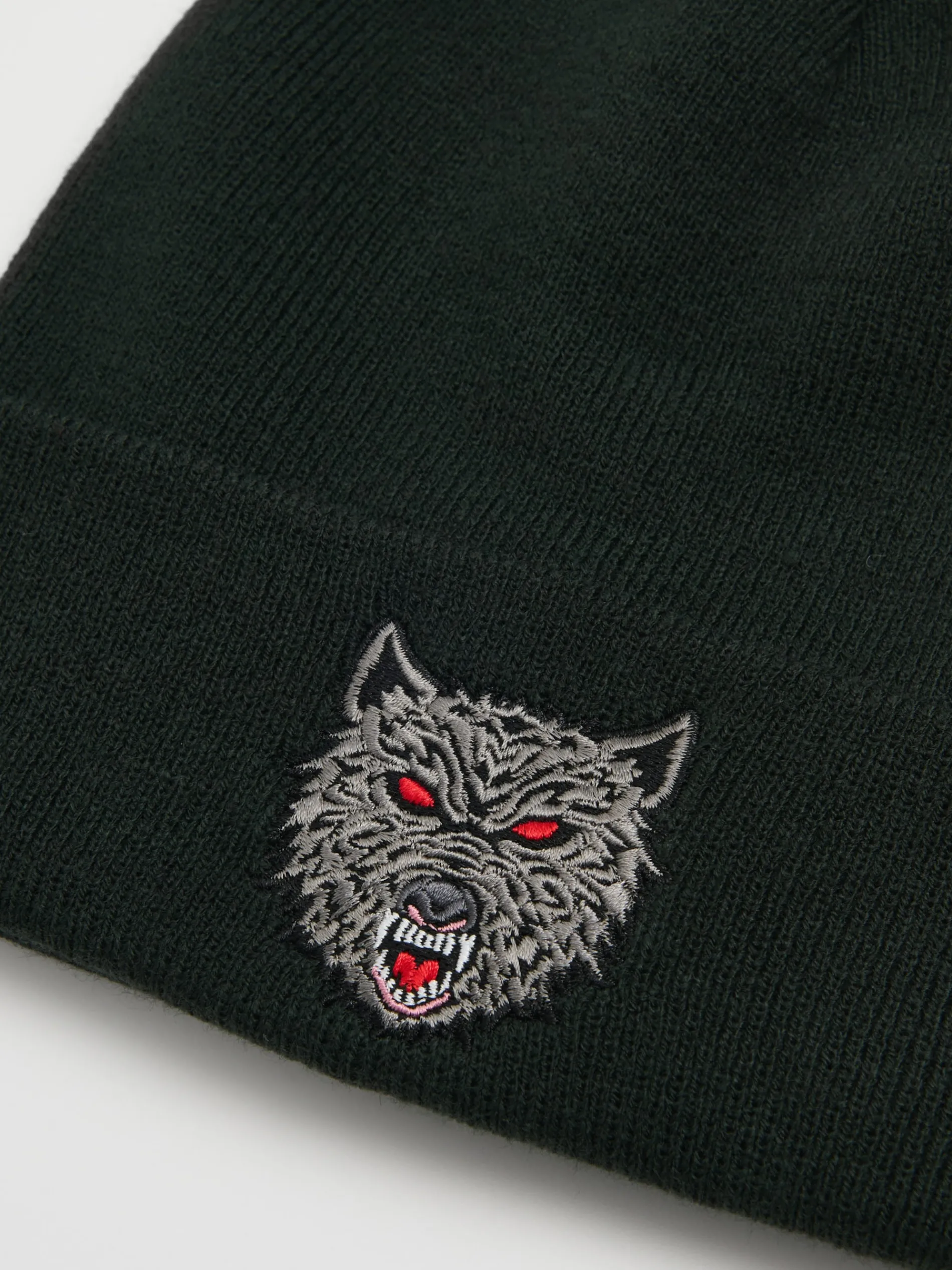 Cropp Czapki*Czapka beanie z naszywką wilka