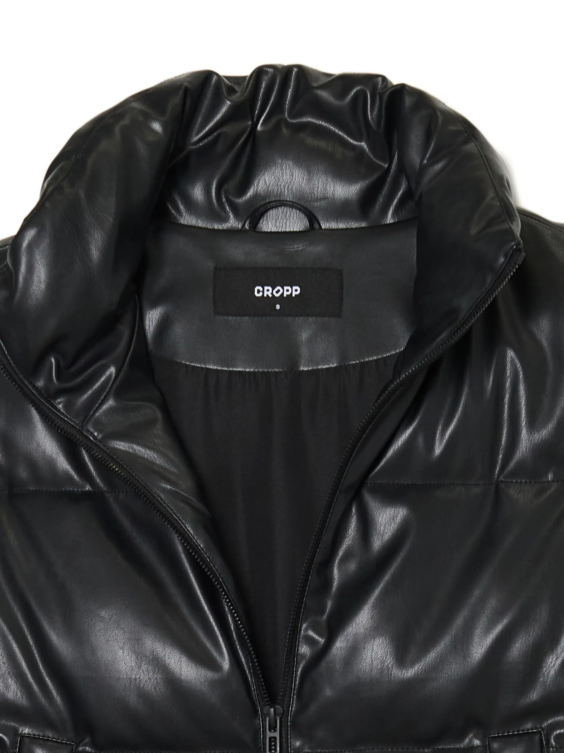 Cropp Kurtki, Płaszcze*Czarna kamizelka z efektem skóry