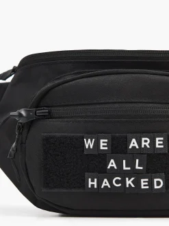 Cropp Plecaki, Nerki*Czarna nerka z personalizowanym napisem