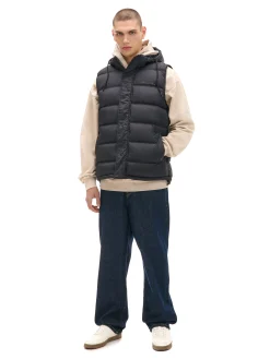 Cropp Kurtki, Płaszcze*Czarna pikowana kamizelka z kapturem