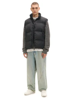 Cropp Kurtki, Płaszcze*Czarna pikowana kamizelka z regulacją