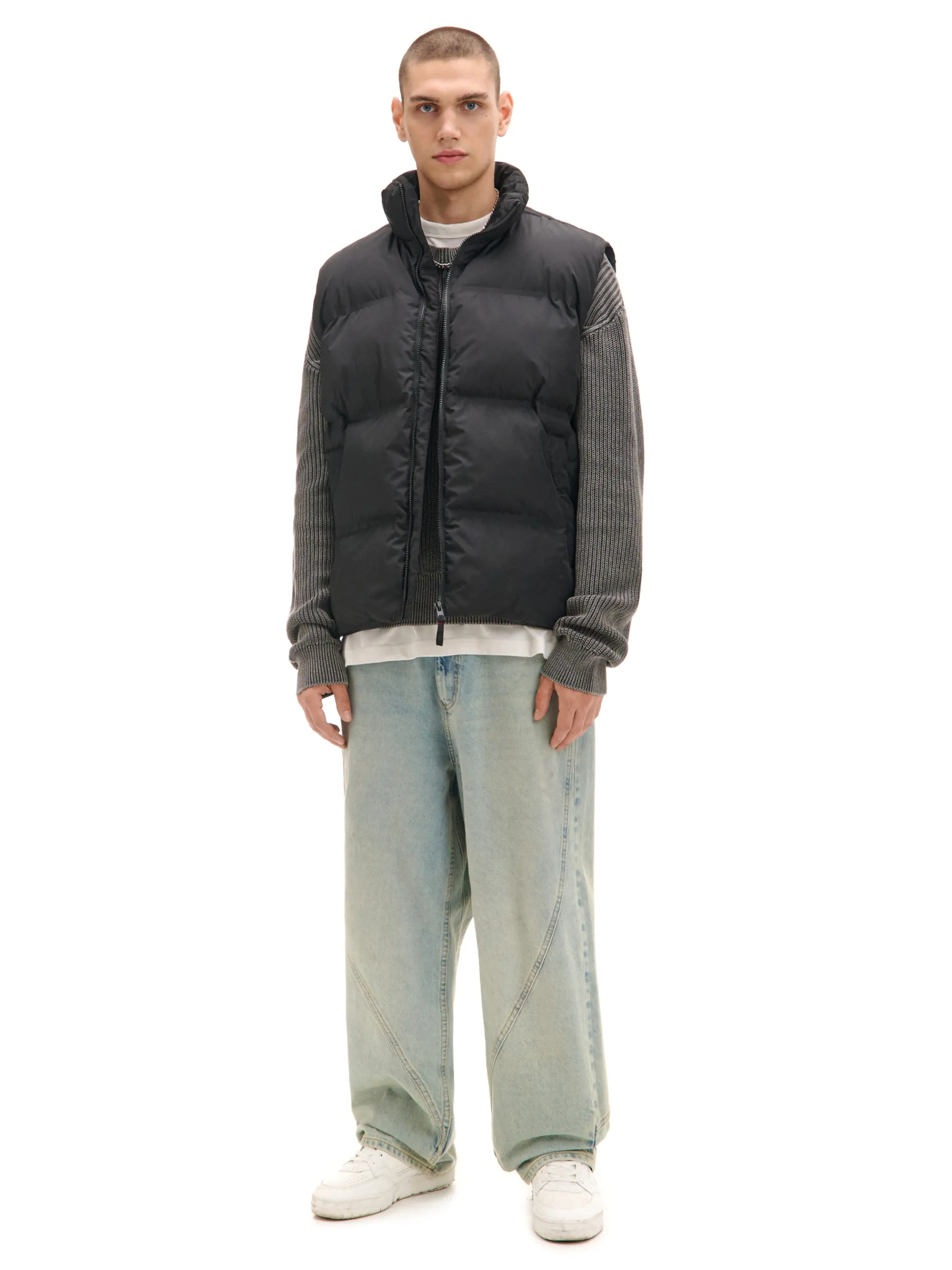 Cropp Kurtki, Płaszcze*Czarna pikowana kamizelka z regulacją