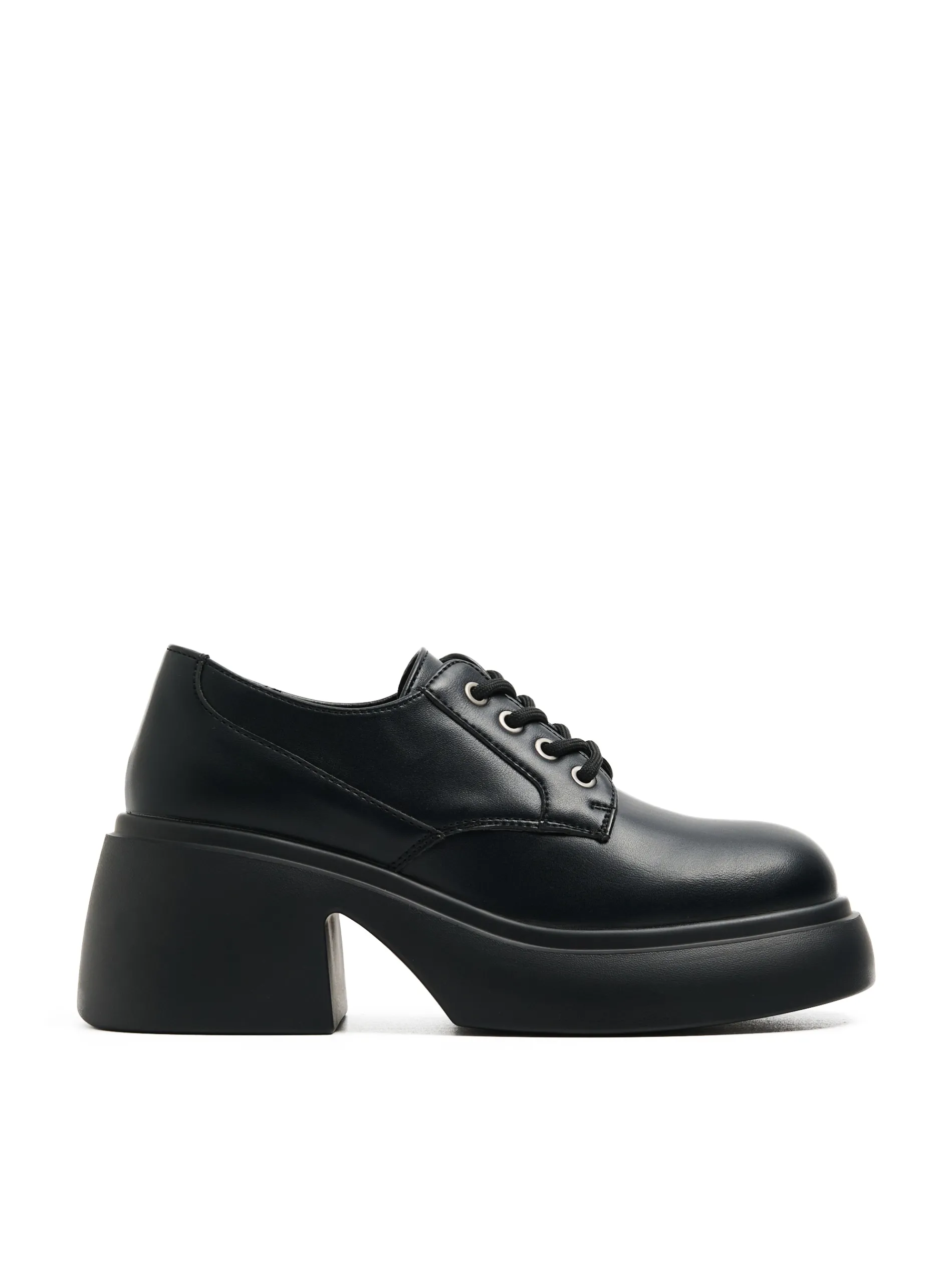 Cropp Półbuty*Czarne loafersy z imitacji skóry