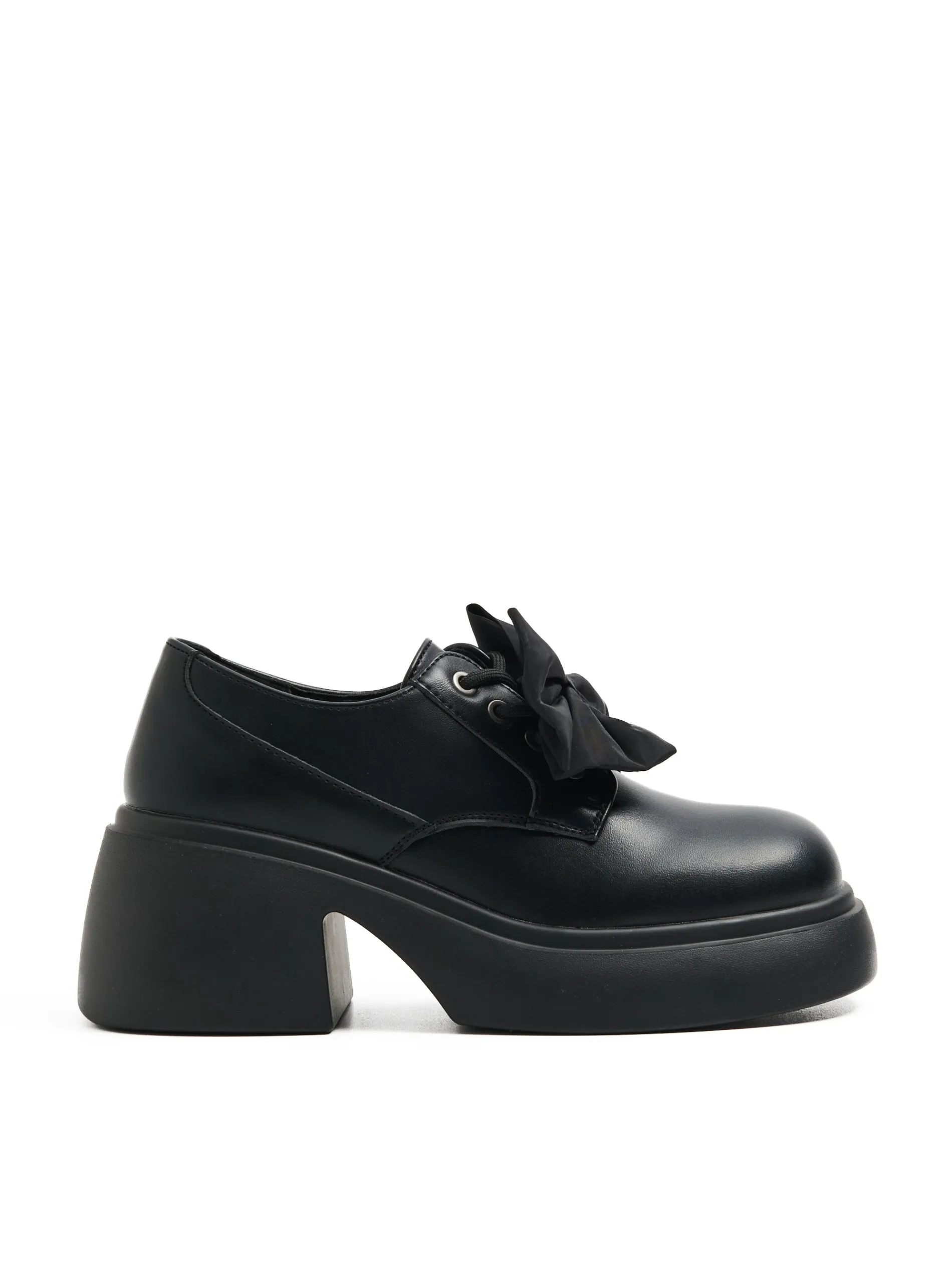 Cropp Półbuty*Czarne loafersy z kokardami