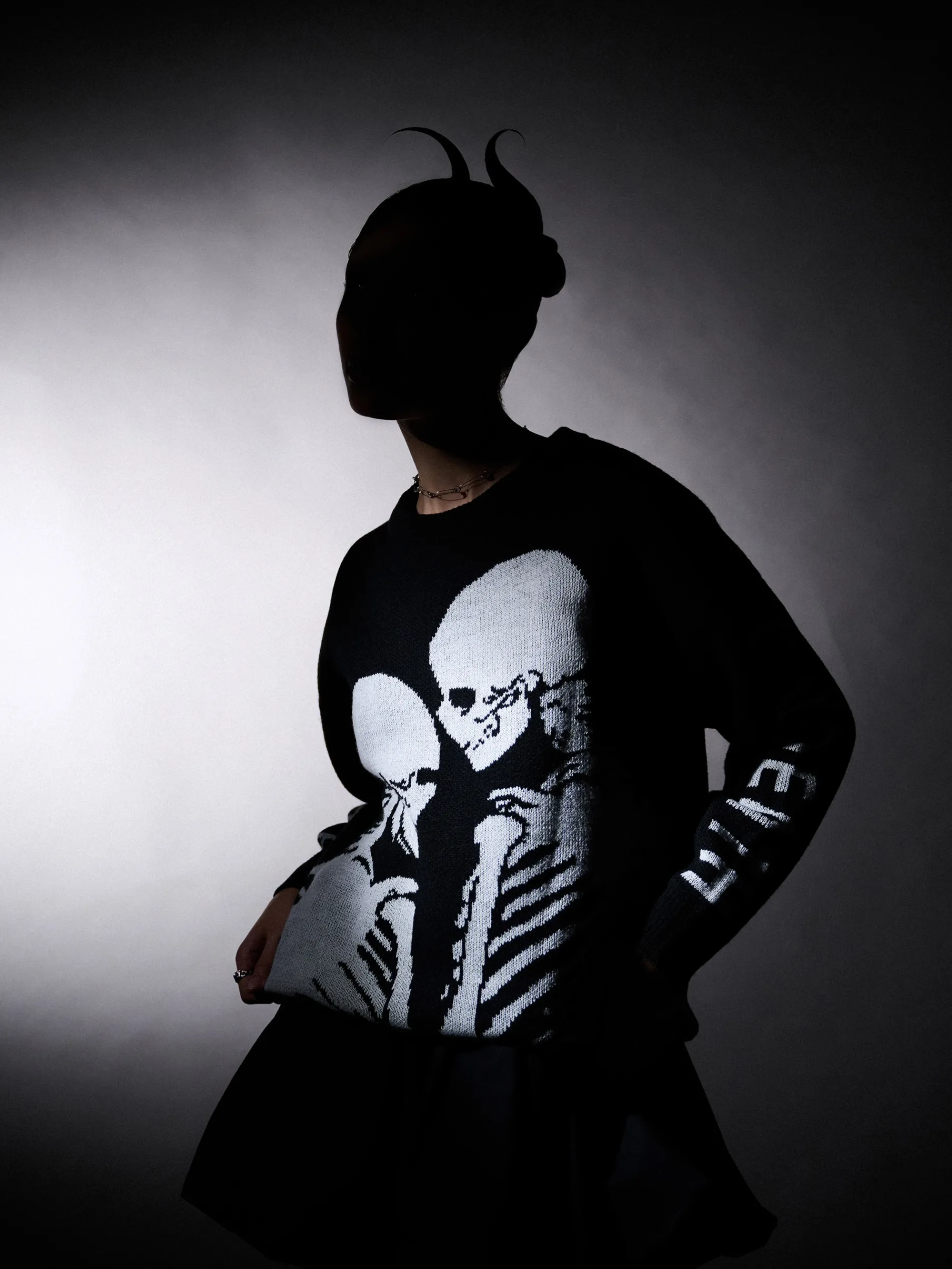 Cropp Swetry*sweter z motywem kościotrupów