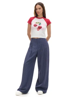 Cropp Koszulki, Topy*Dopasowany T-shirt z wiśniami