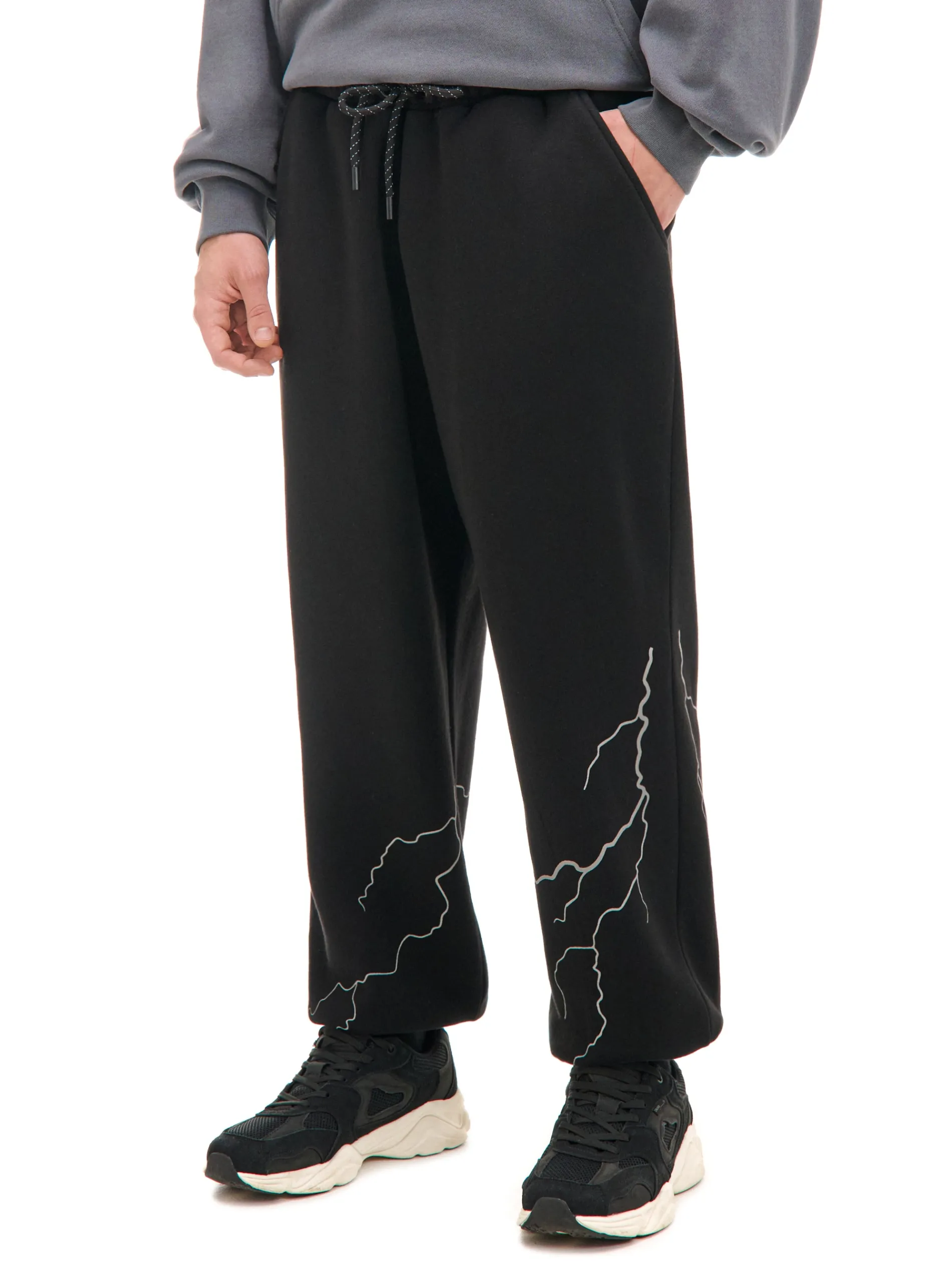 Cropp Spodnie*Dresowe joggery z odblaskowym printem