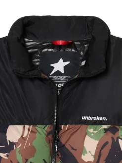 Cropp Kurtki Zimowe|Kurtki, Płaszcze*Kurtka puffer z militarnym nadrukiem