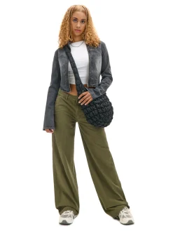 Cropp Spodnie*Oliwkowe spodnie z wieloma kieszeniami