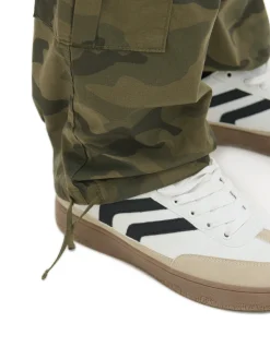 Cropp Spodnie*Spodnie cargo z motywem moro