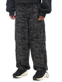 Cropp Spodnie*Spodnie cargo ze wzorem moro