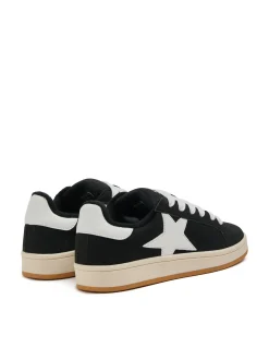 Cropp Sneakersy*Sportowe sneakersy z motywem gwiazdy