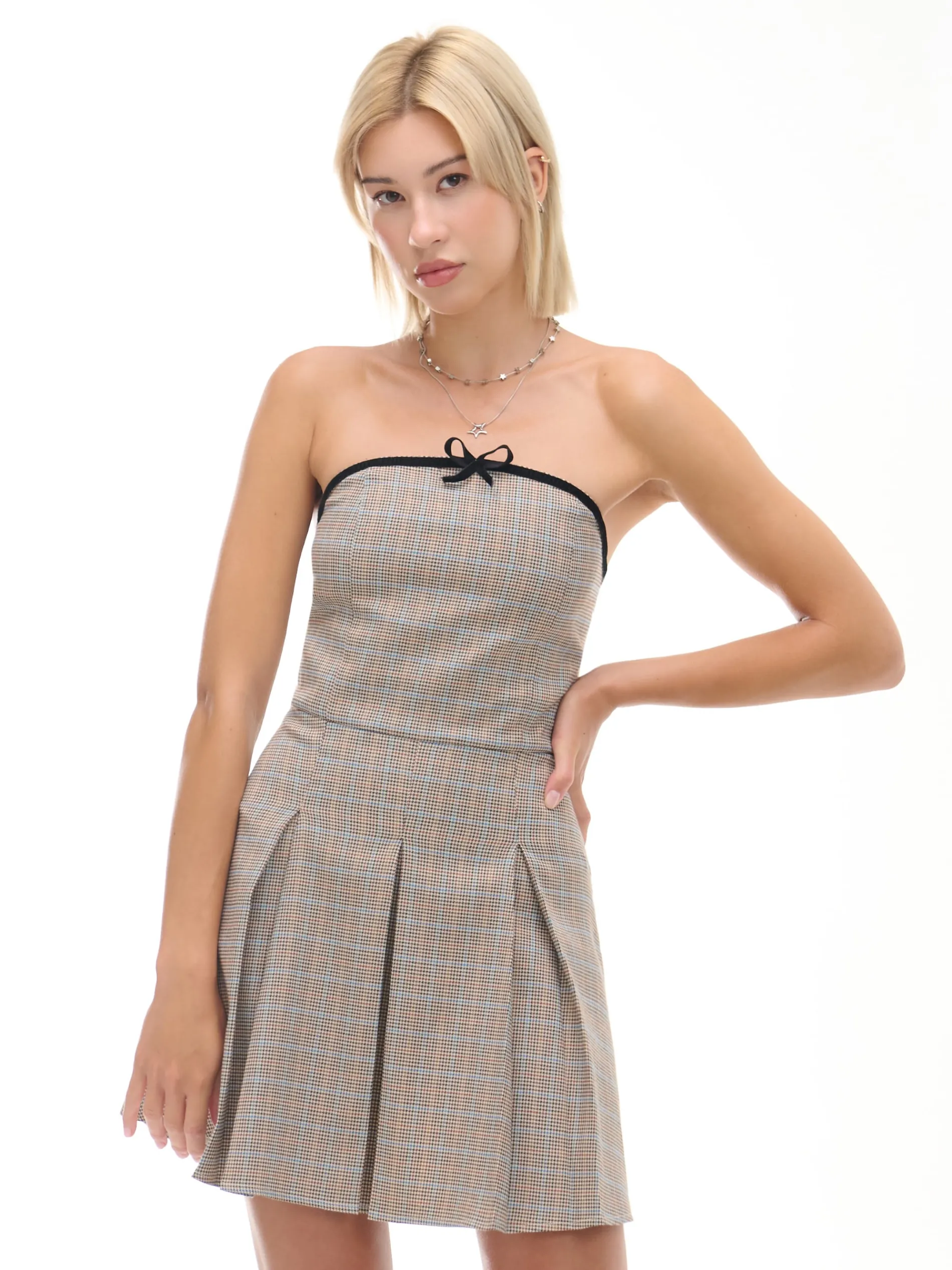 Cropp Sukienki, Kombinezony*Sukienka mini w kratę z plisami